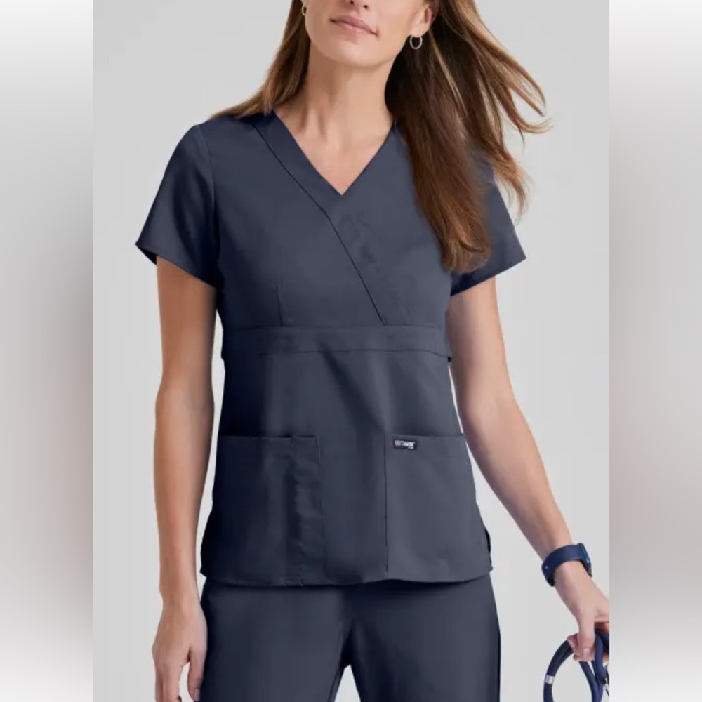 Grey’s Anatomy Charcoal Grey Scrub Top Size SMALL